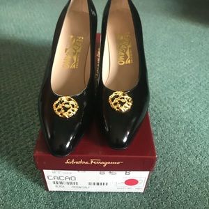 New Salvatore Ferragamo Black Patent Leather Pumps
